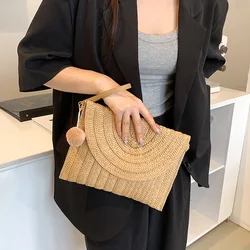 Summer Beach Straw Clutch Bag Cute Ball Pendant Crossbody Bag for Women Travel Shoulder Bags Purse Ladies Casual Bags Wicker Bag