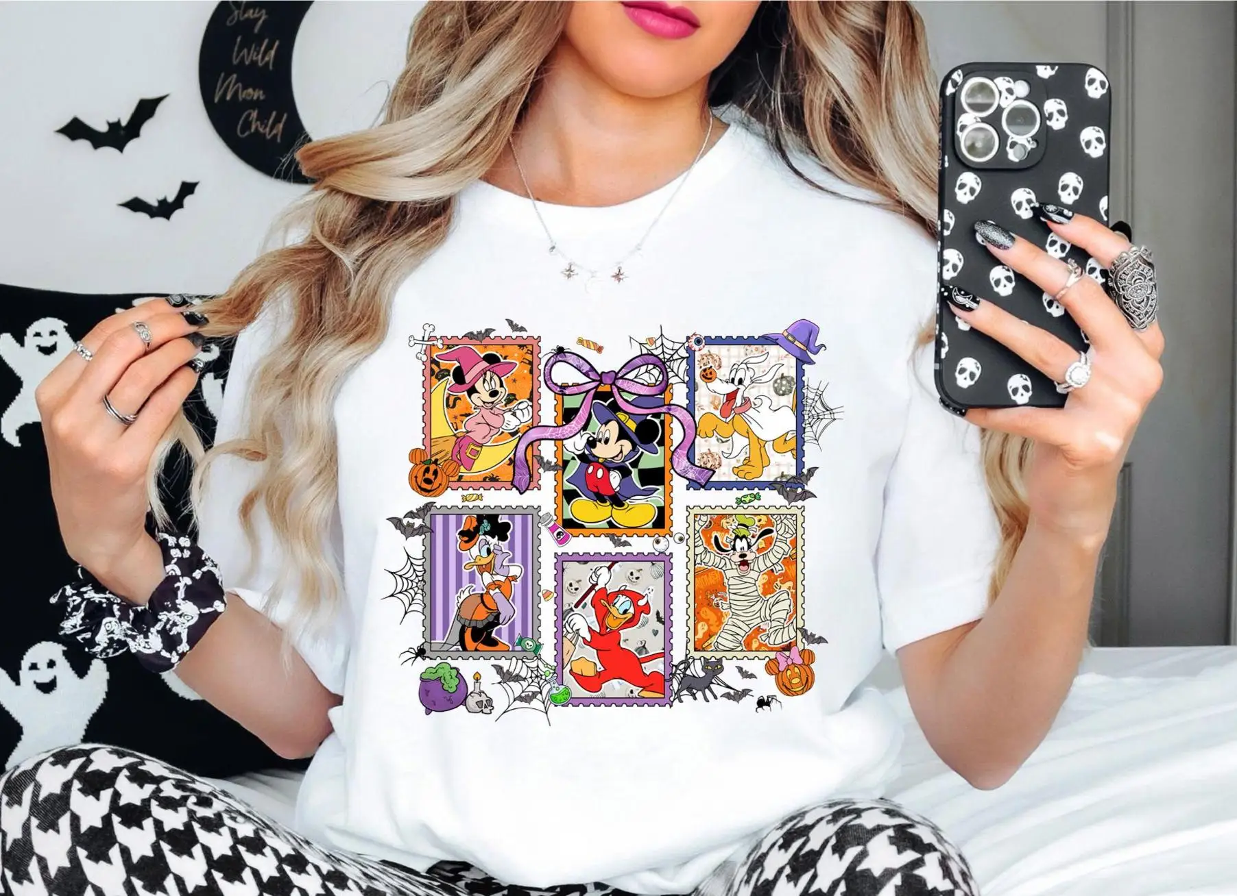 

Рубашка с Микки и друзьями на Хэллоуин, рубашка Disney Spooky Season, футболка «Кошелек или жизнь», рубашка для вечеринки в честь Хэллоуина Диснея