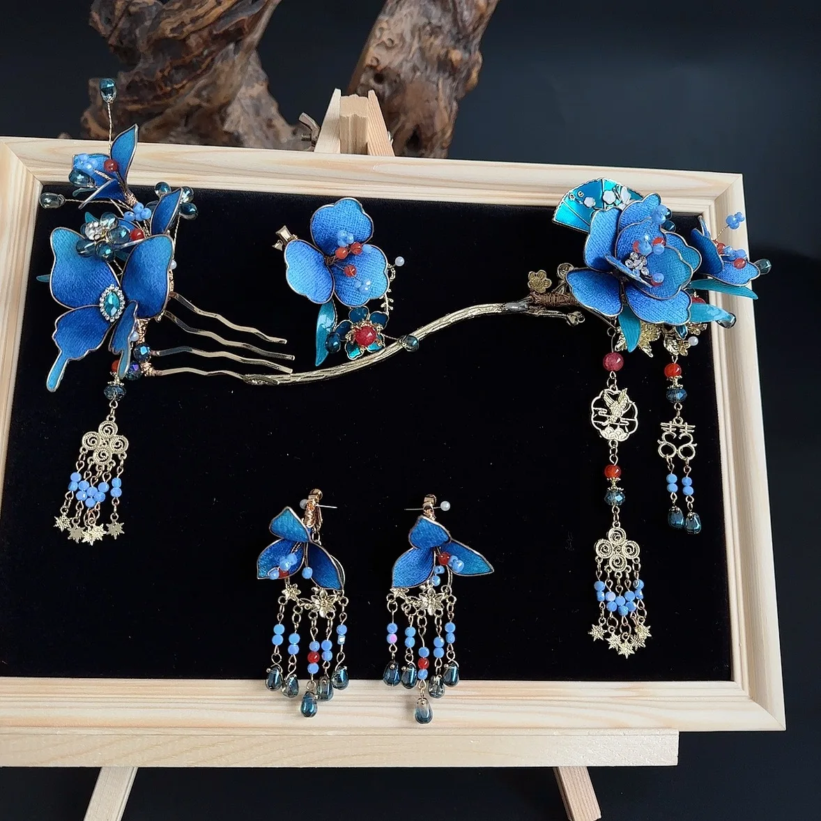 

Chinese Wedding Handmade Flower Fringed Hairpin Set Guofeng Disc Hair Shape Blue Headdress