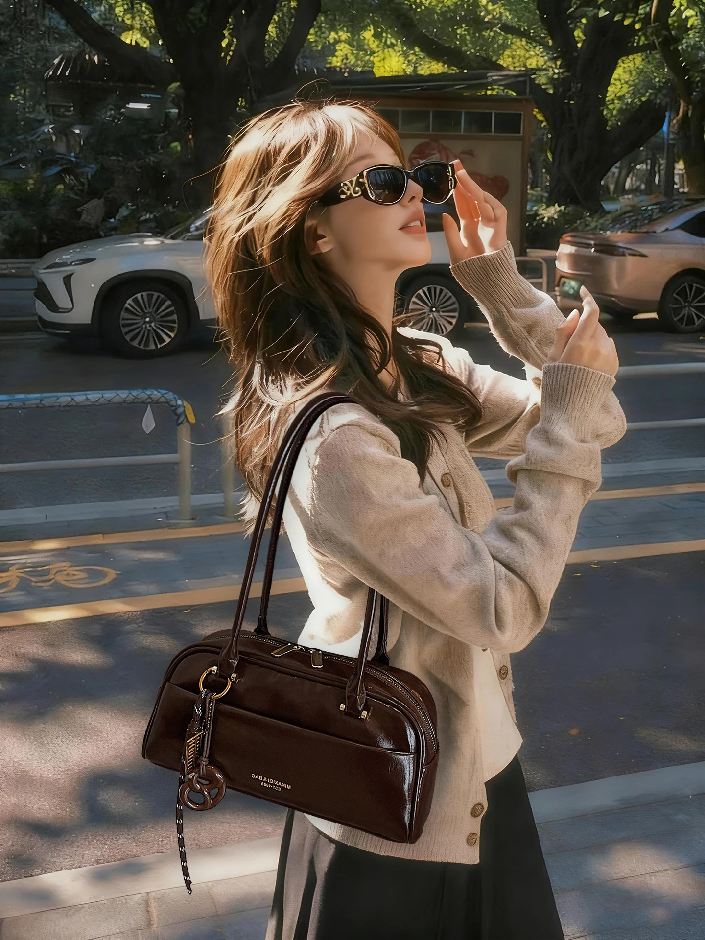 sac-boston-pour-femme-sac-a-bandouliere-couleur-cafe-sensation-de-luxe-mat-haut-de-gamme-nouvelle-collection-automne-hiver-2025