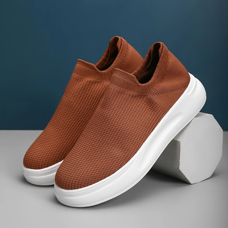 

2026 Mesh Breathable Sports Shoes Flat Casual Sneakers Outdoor Comfortable Walking Shoes for Men Breathable Men Casual Shoes