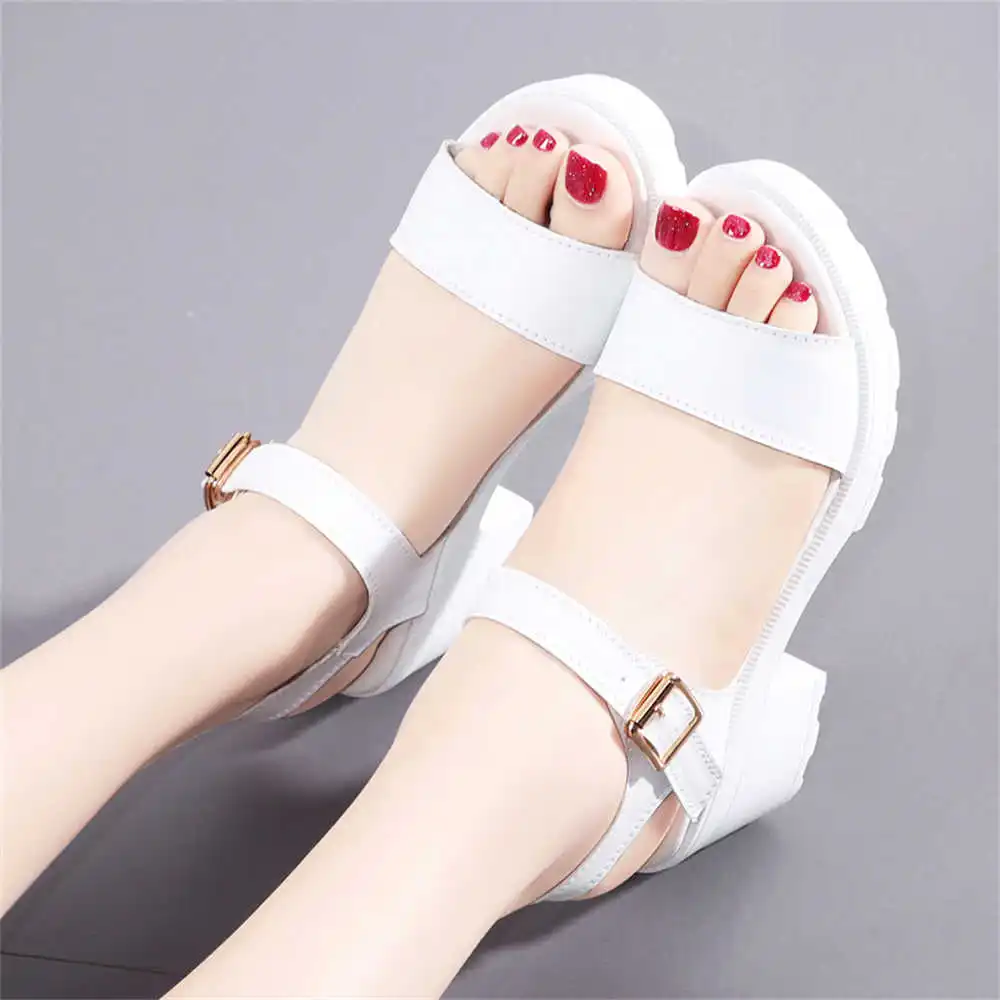 With Strap 34-35 Wh… - image