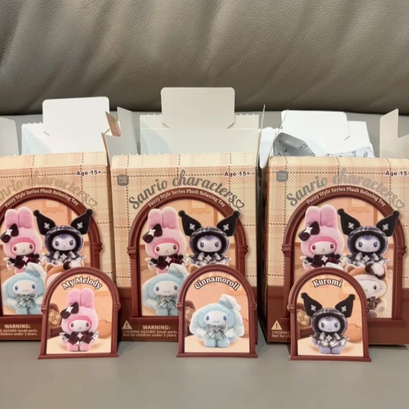 

Genuine Sanrio Characters Velvet Style Enamel Blind Box Hello Kitty Kuromi My Melody Mystery Box Collectible Doll Kids Cute Gift