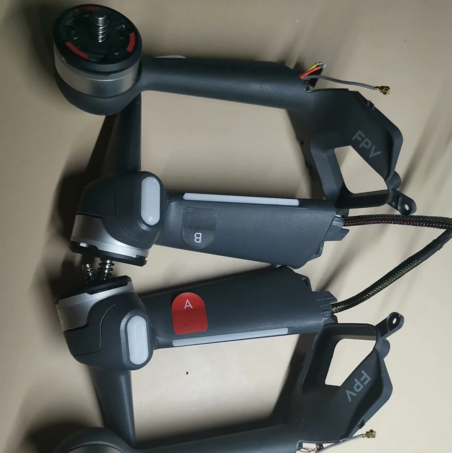 1 個のオリジナルフロント/リア/左/右アーム、モーター付き DJI FPV 用中古交換品