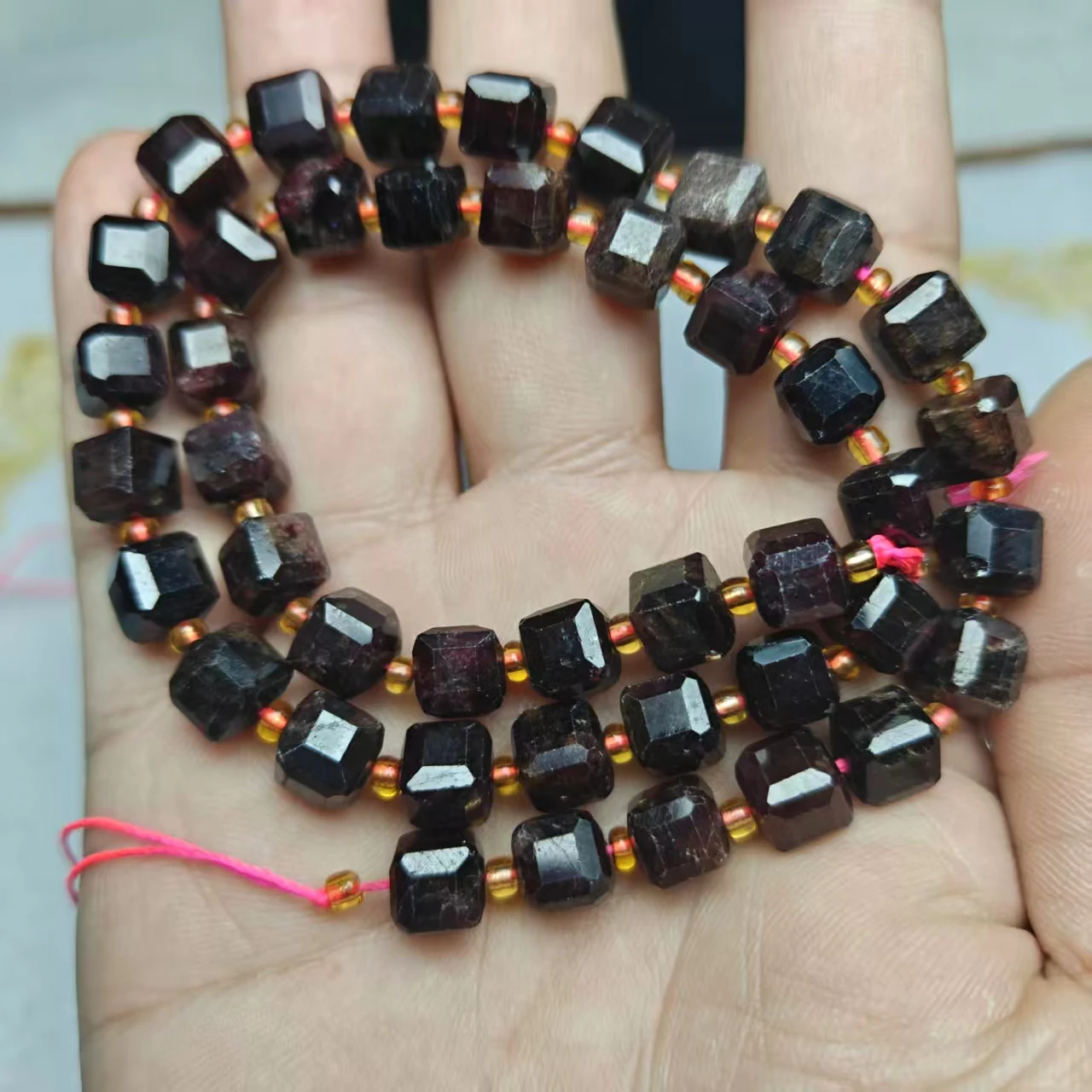 Großhandel mit natürlichen roten Granat-Facettenwürfeln, lose Perlen, Schmuck, handgefertigt, DIY-Armband, Halskette, Zubehör, halbfertig – Detail 6