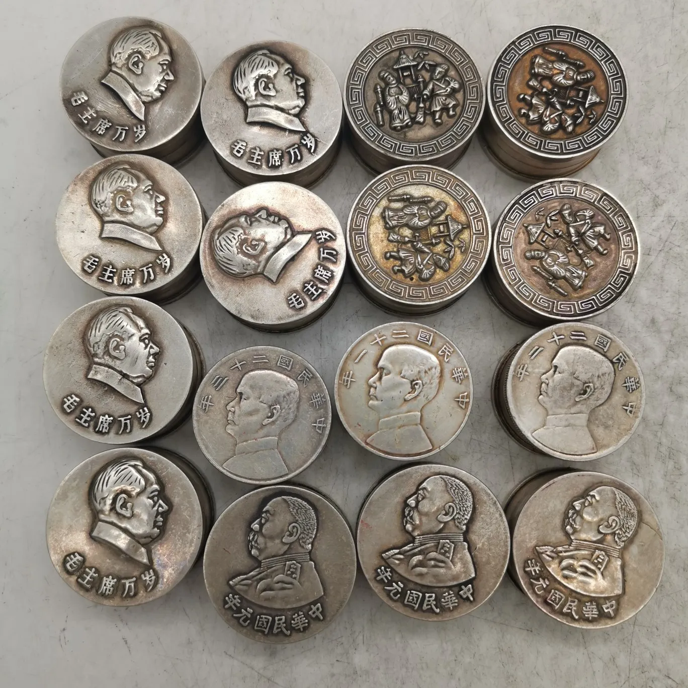 Old Collection Hand Carved Silver Dollar Inkpad Box Statue Sculpture Study Room Decor Craft Single Price Patterns Ship Randomly