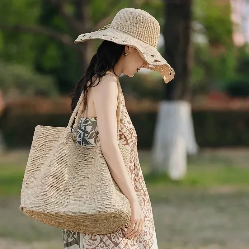 Premium raffia woven tote bag for women large capacity single shoulder straw handbag versatile summer accessory view 3