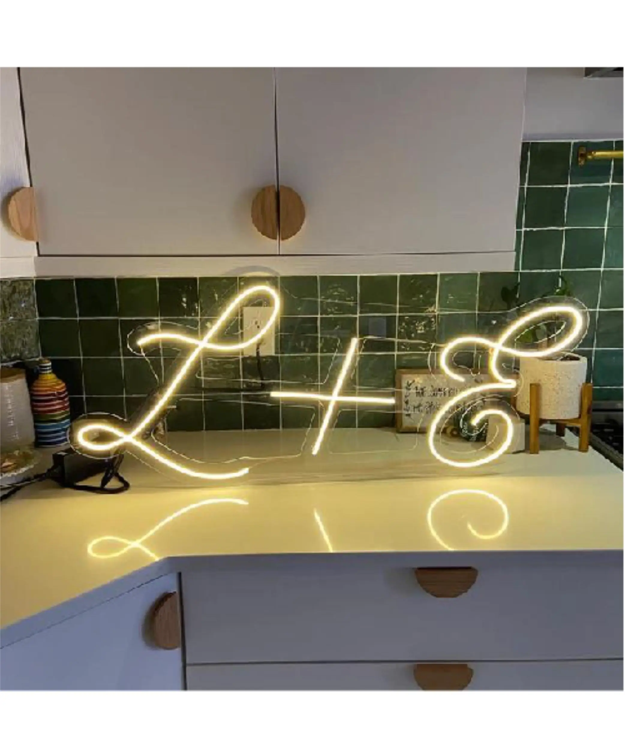 

Personalized Wedding Customization Neon Sign,Lover's Gift,Family Name Design,Plug Powered,Outdoor Decor,Waterproof LED Lights