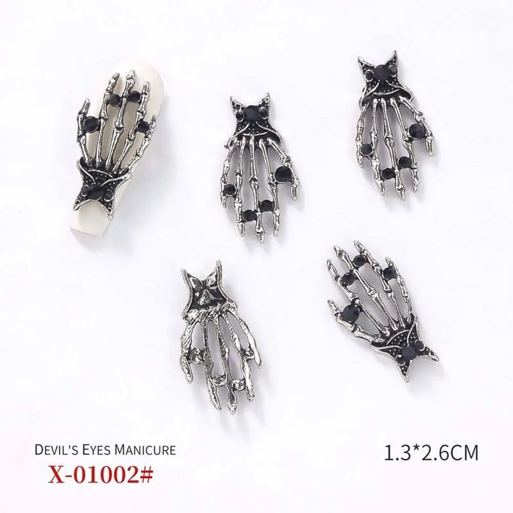 10 teile/satz Metall Nagel Charms Halloween Skelett Nagel Strass Maniküre Ornamente Nagel liefert Skelett Hand Nagel Dekorationen