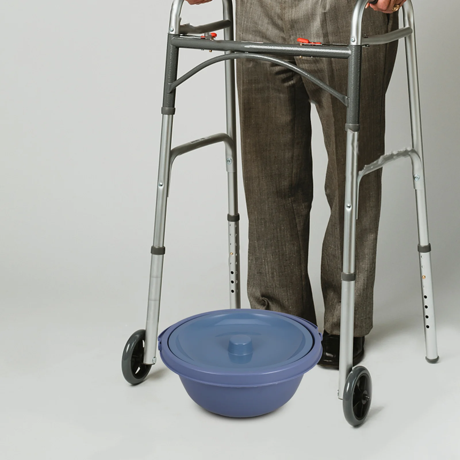 

Chamber Pot For Adults Portable Toilet Household Bedpan Plastic Urinal Potty Training Spittoon Elderly Disabled Bedroom Use