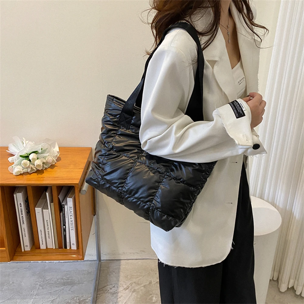 Fashion Shoulder Bag Large Capacity Cotton Padded Ladies Tote Handbags Rhombus Portable Handbag Quilted Solid for Office Work