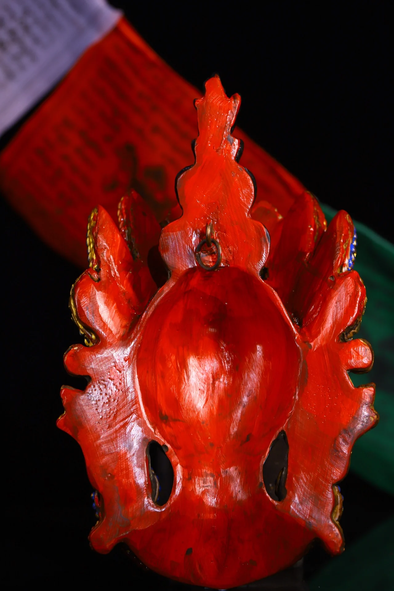

11"Nepalese folk Old Yak Bone Cinnabar Painted Mosaic Gem gZi Beads Shell Green Tara Buddha Head Mask Worship Hall