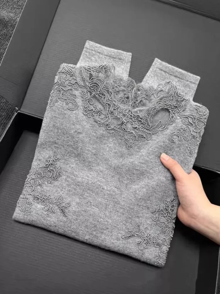 

Casual Lace Splice Knitted Long Sve Overhead Top Trendy Early Autumn Commute Simple Base irt Women's Regular Fit Knitwear