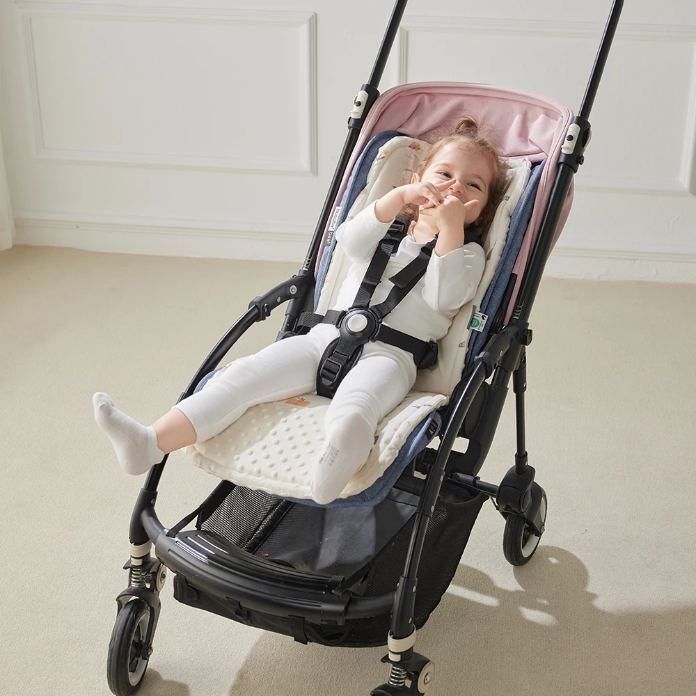 2 ピース/セットベビーカークッション & ベルトカバー漫画プリント衝撃吸収クッション脊椎保護用ユニバーサルベビーカーアクセサリー