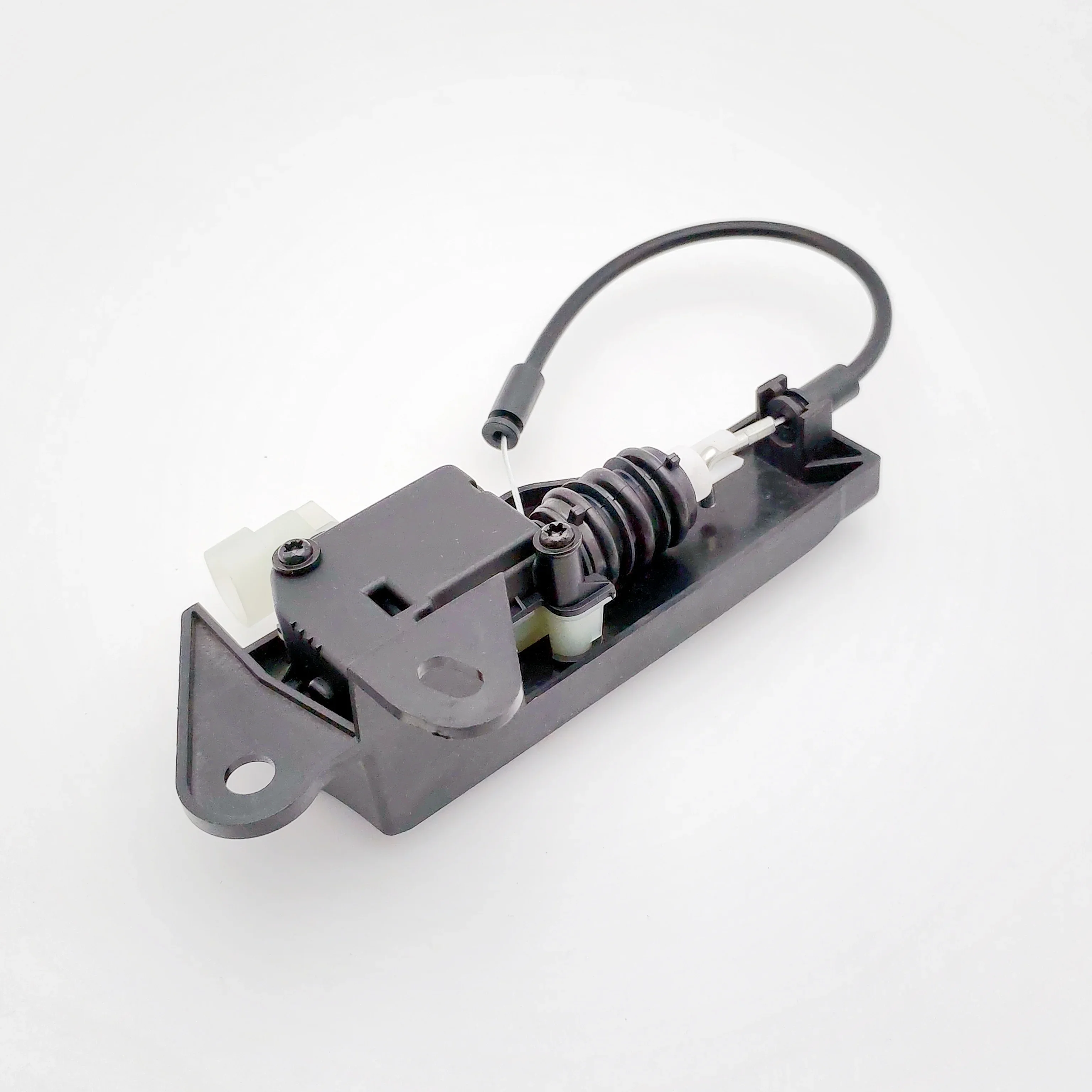 

1098789-00-D Автомобильные аксессуары: пластиковый черный актуатор, первичный механизм открывания замка капота для Tesla Model 3 2017-2022