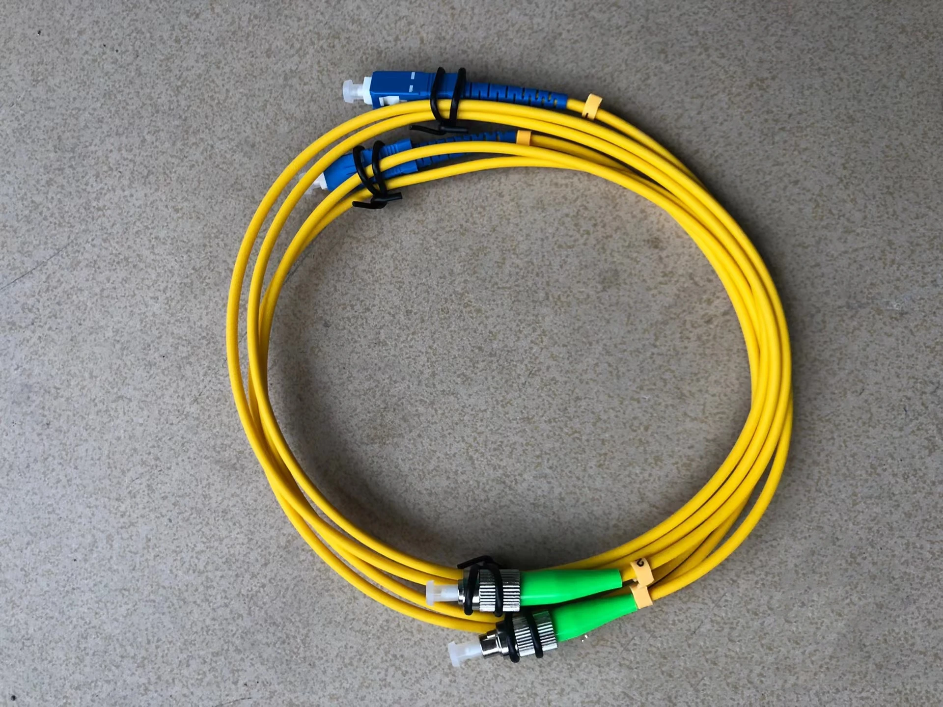 سلك رقعة للألياف الضوئية ، سلك رقعة ، وصلة مزدوجة ، وصلة ، سلك رقعة ، DX c ، SM apm ، ، من من سنغافورة ، من من من من من ؟ ؟ ؟ ؟ ، Ftth Patchcord ، ELINK