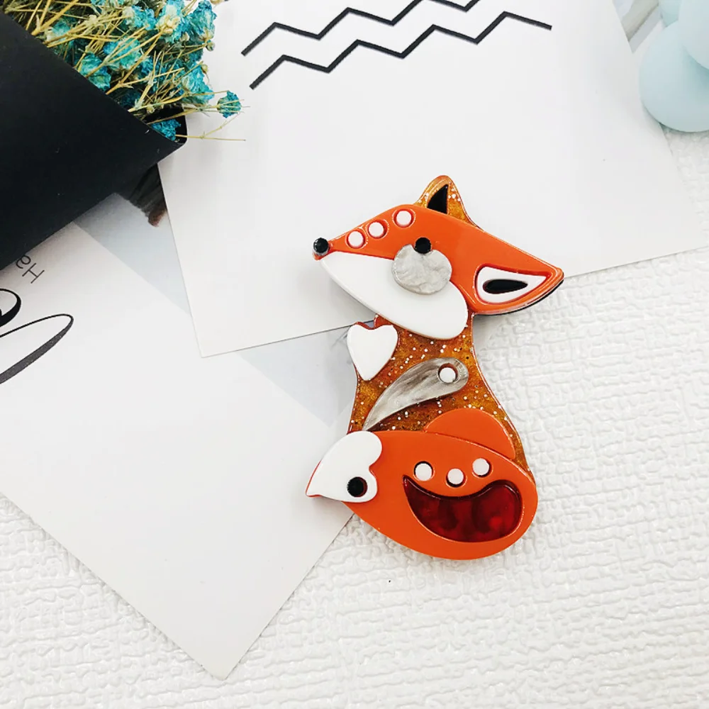 Artistic Animal Playful Double Fox Pin Acetic Acid Sheet Acrylic Brooch Banquet Formal Coat and Suit Decoration Accessories
