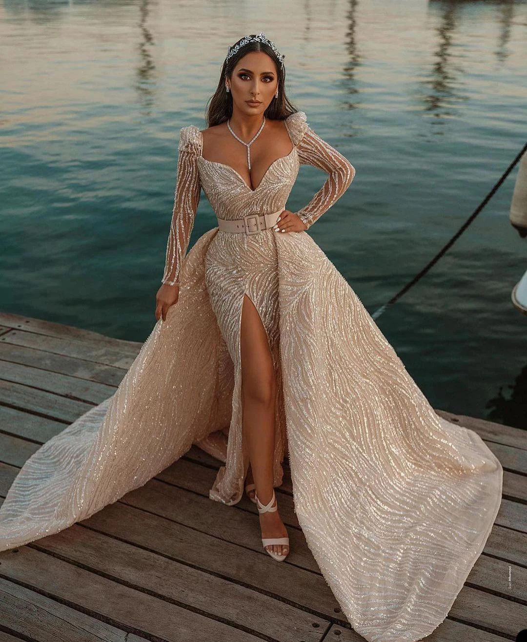 Arabic Formal Wedding Dresses Cap Sleeves Detachable Train Bridal Gowns Custom Made Side Split Sequined Vestido de novia