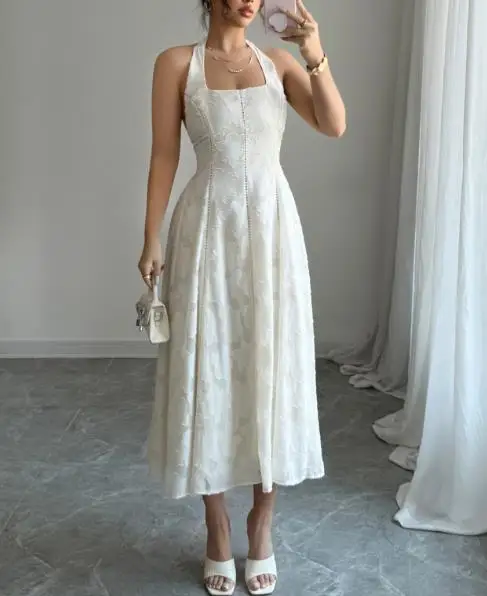 Elegantes, trägerloses, langes Neckholder-Kleid für Damen, Herbst-Winter 2025, und minimalistischer Stil, sexy Partykleider für Damen mit hoher Taille