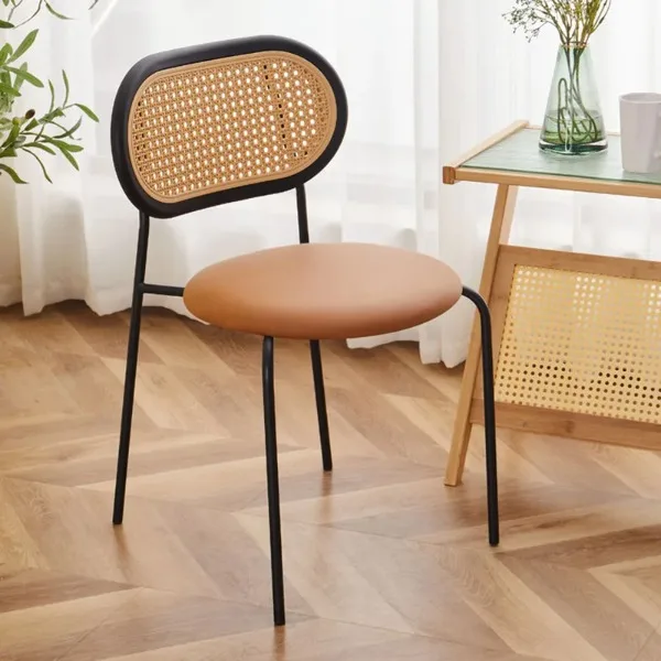 Rattan Modern Dining Chairs Stackable Hotel Hotel Gaming Floor Dine Chairs Wholesale Cheap Feeding Sillas Para Comedor Furniture