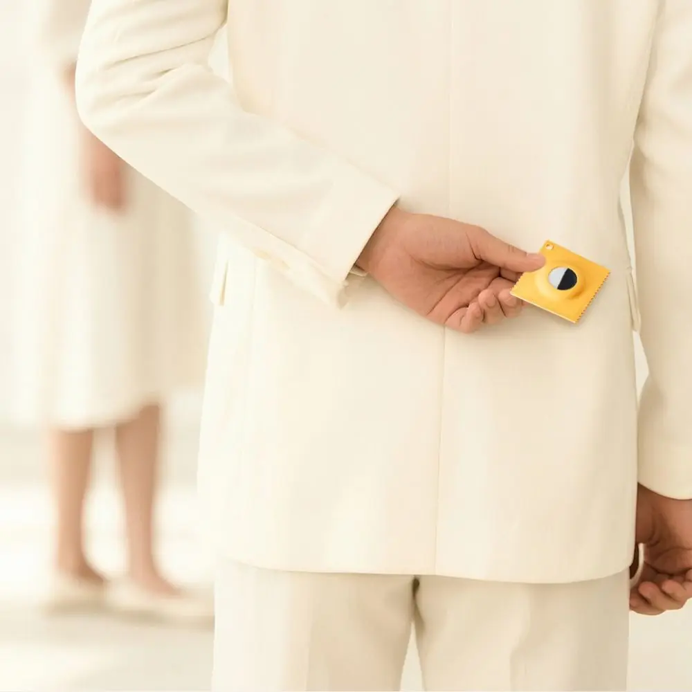 เคสซิลิโคนป้องกันแบบใหม่ ดีไซน์สร้างสรรค์ ขนาดเล็กกะทัดรัด บางเฉียบ พร้อมพวงกุญแจ สำหรับอุปกรณ์ติดตาม Apple AirTag