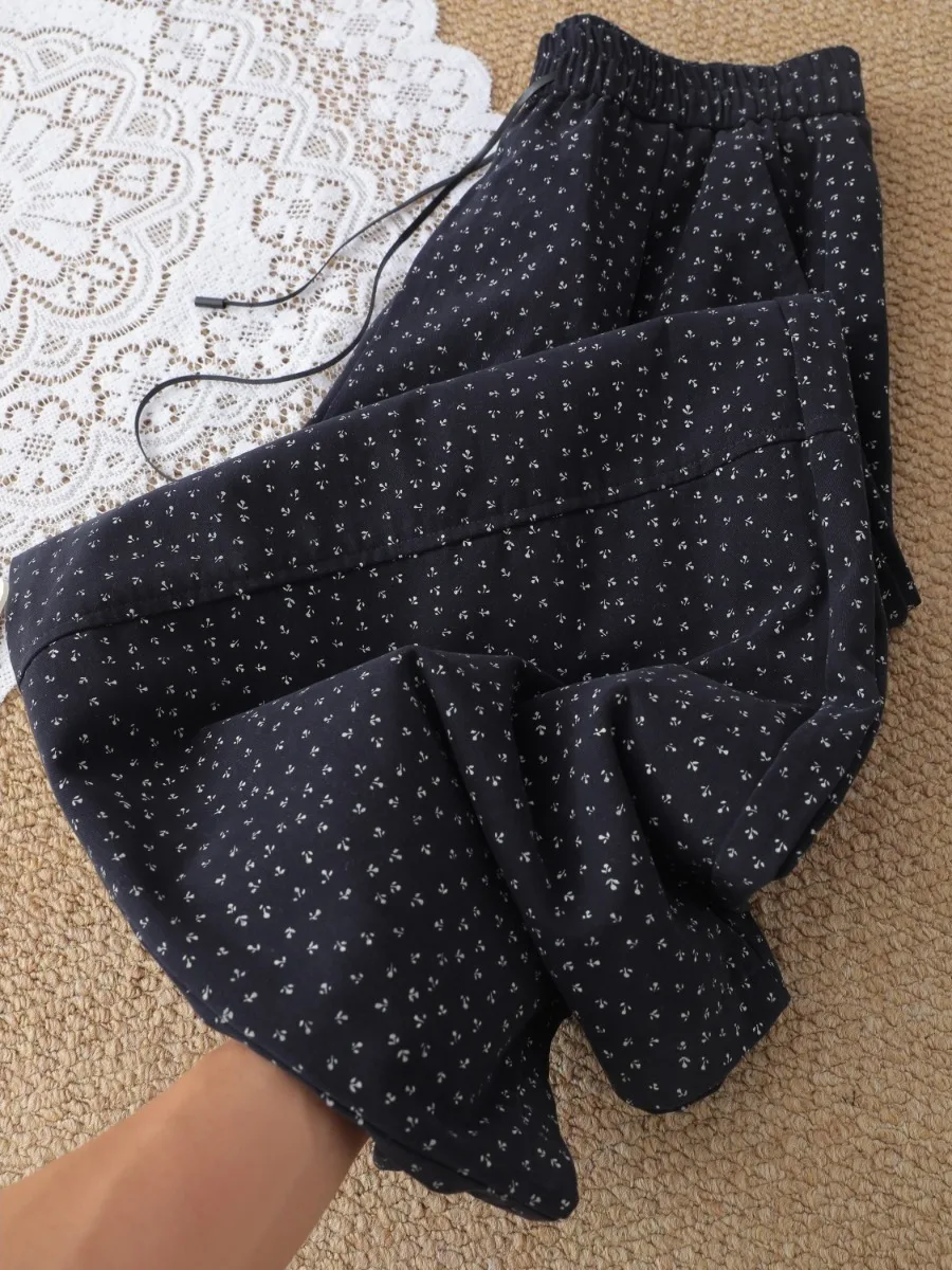 Fashionable Loose Casual Floral Print Nine-Tenths Wide Leg Pants Women's Retro Style Straight Tube Pants Autumn 2026 New Arrival