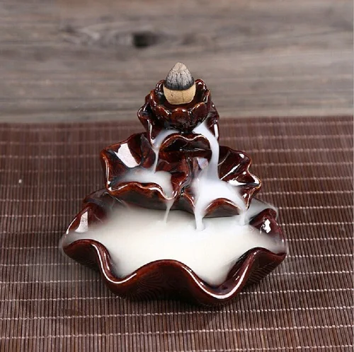 5Pc Backflow Incense Cones With 1Pc Ceramic Bullet Stickers Holder Flower Censer Home Decor N19 Red