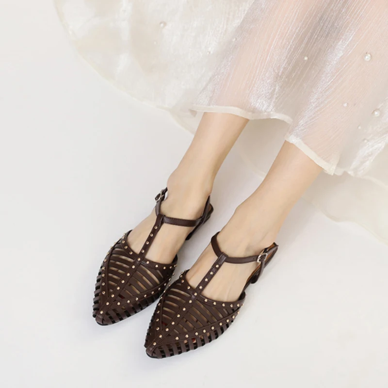 Damen-Hohlsandalen im römischen Stil, Retro-Nieten-Sandalen mit niedrigem Absatz und geschlossener Zehenpartie, Knöchelschnallenschuhe, Übergrößen, Sommer-Freizeitsandalen für den Strand – Detail 14