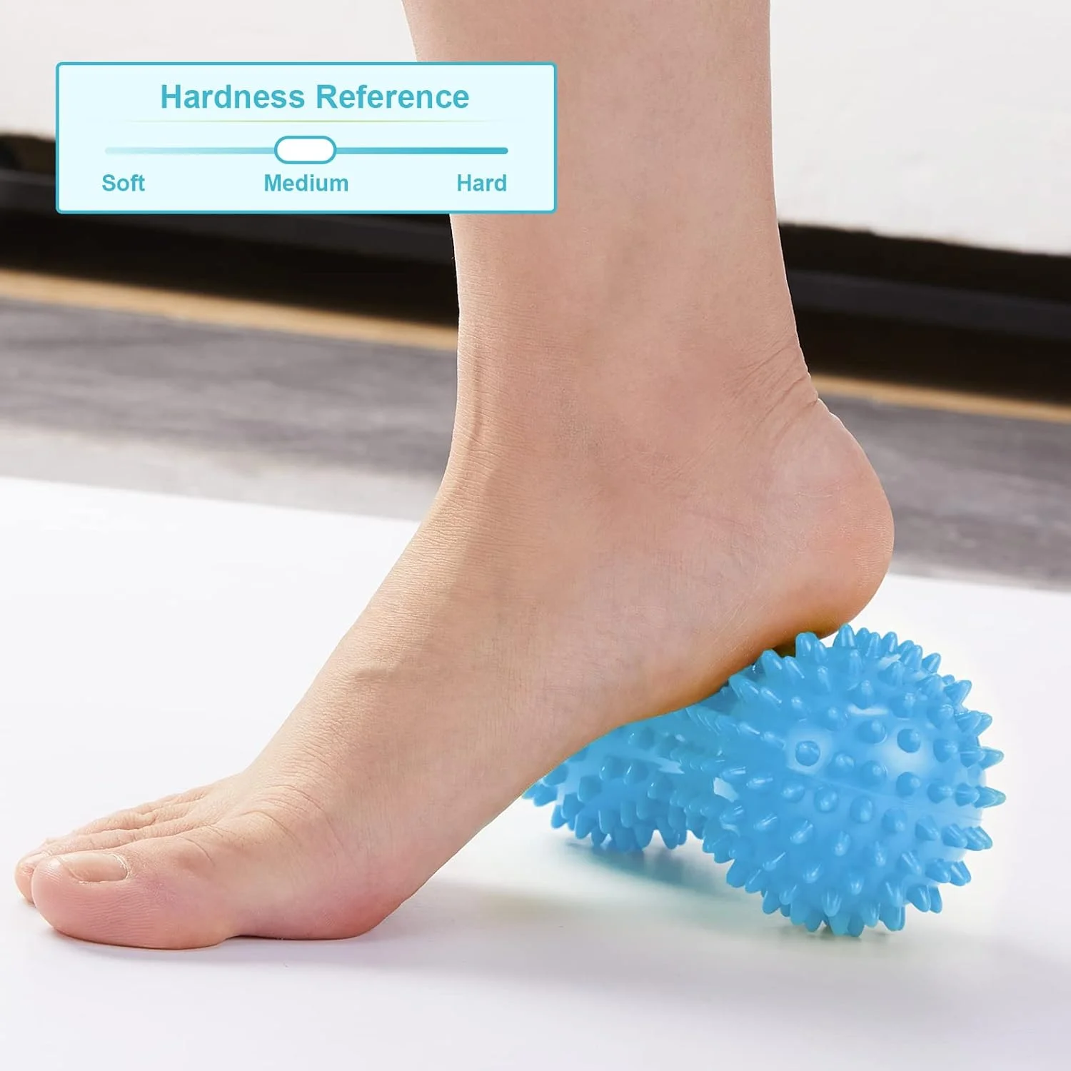 1 peanut thorn massage ball, used for trigger point therapy, releasing deep tissue myofascia, suitable for the whole body.