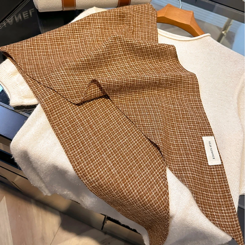 Brytyjsko-koreańska trójkątna chusta damska ciepły szal otulający głowę zimowa moda damska kaszmirowe poncho szalik etola