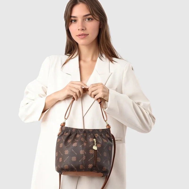 

Высококачественная женская большая сумка из тонкой кожи с высококачественным качеством и известным пригородным стилем. ​