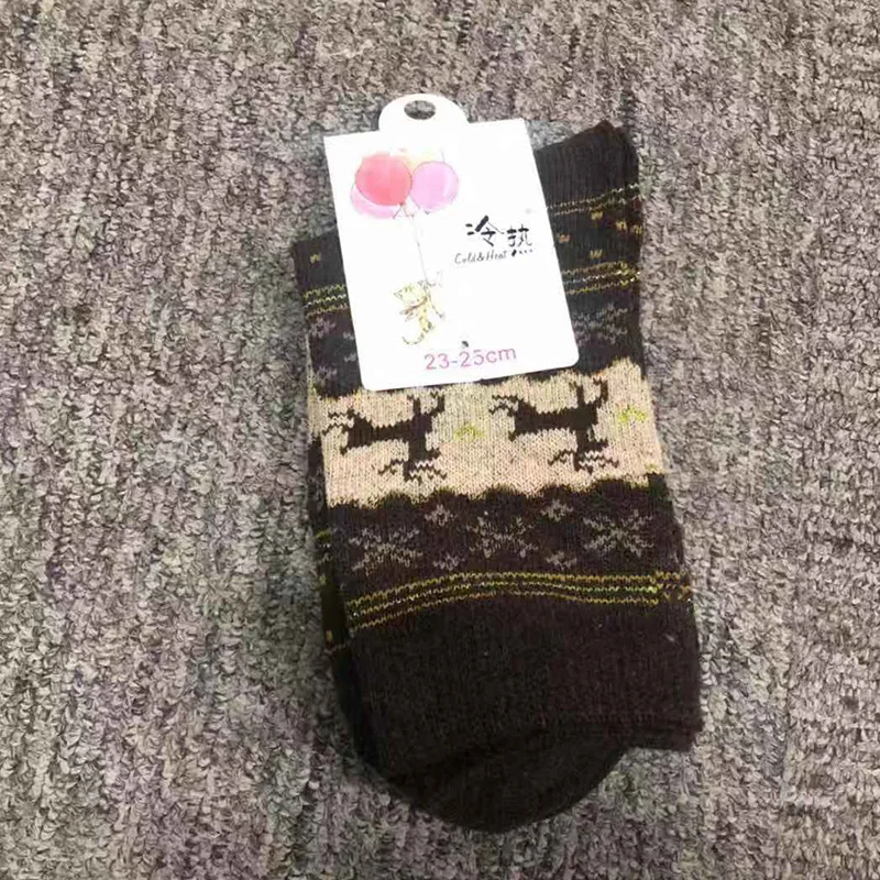 Cotton Socks Autumn Winter Thickened Girls Wool Socks Japanese Christmas Warmth Jacquard Deer Bear Warmth Medium  Comfortable