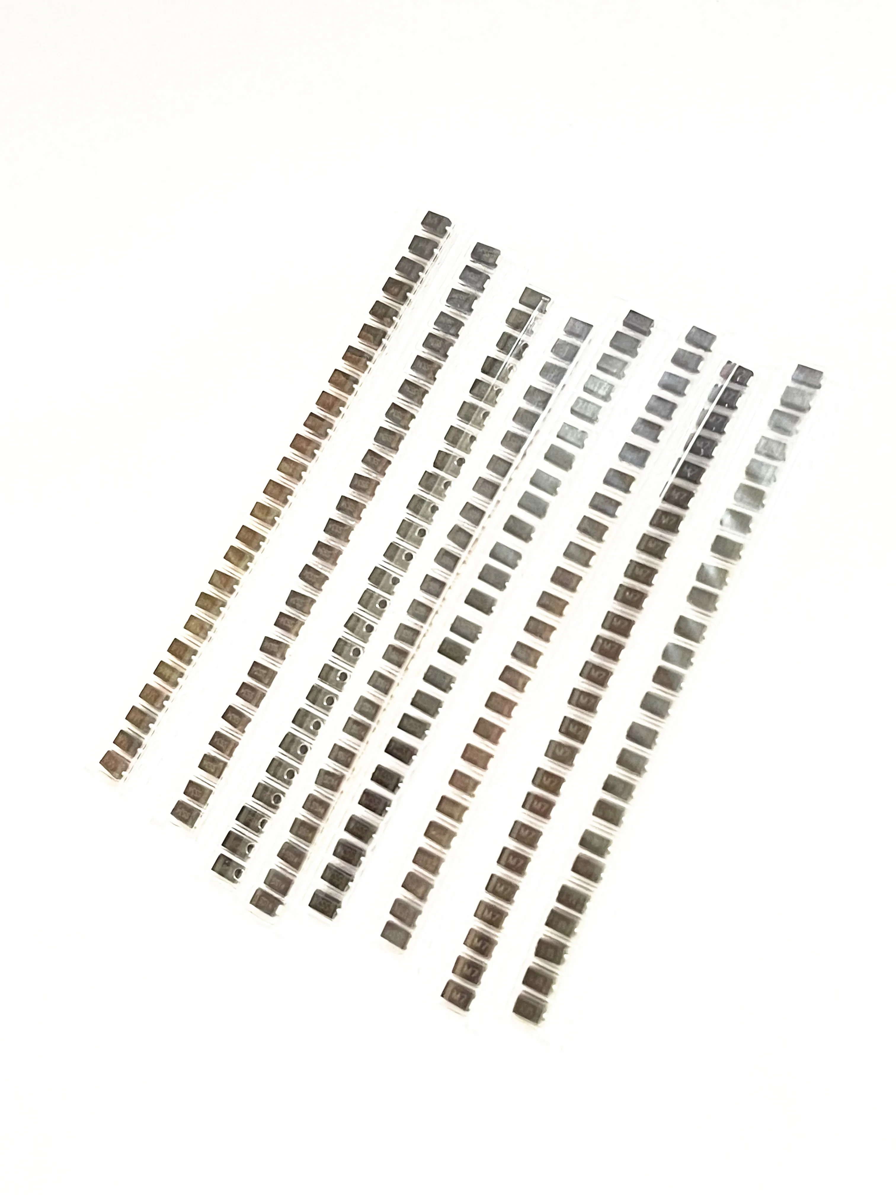 8values*25pcs=200pcs M1 M4 M7 SS14 SS16 SS24 SS34 RS1M Electronic Components Package Diode Assorted Kit electronic diy kit