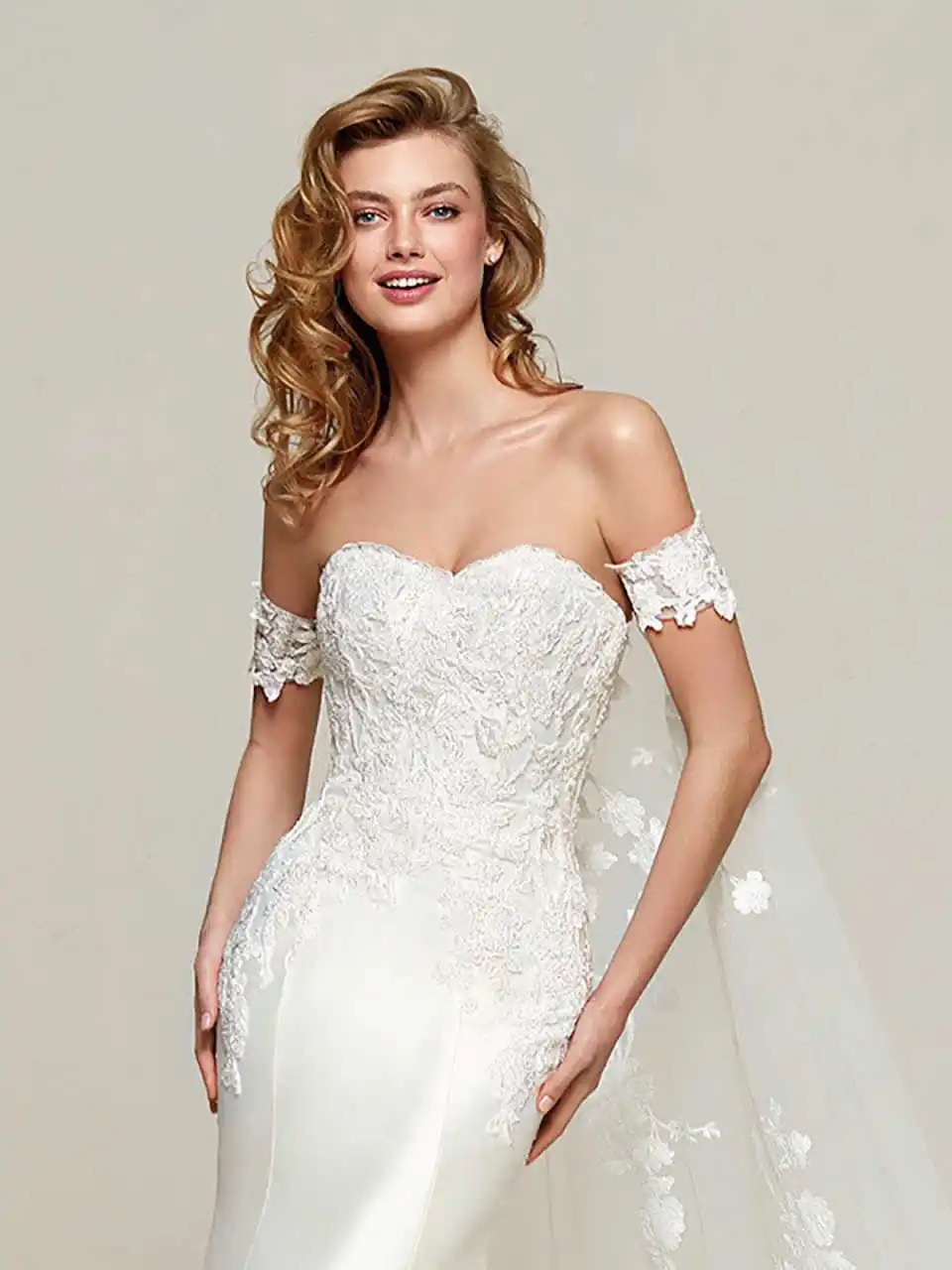 Robe De mariée sirène Vintage en dentelle, avec des Appliques en cœur, longueur au sol, avec traîne De balayage, personnalisée