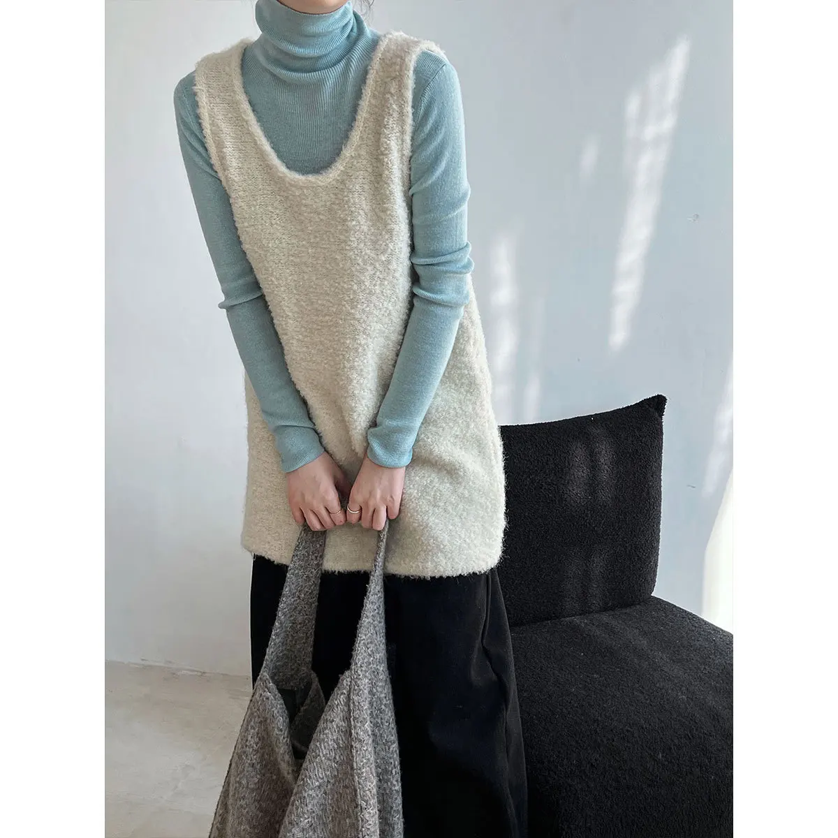 Estilo coreano atmosfera com decote em U solto ajuste emagrecimento em camadas de lã sem mangas vestido colete de malha