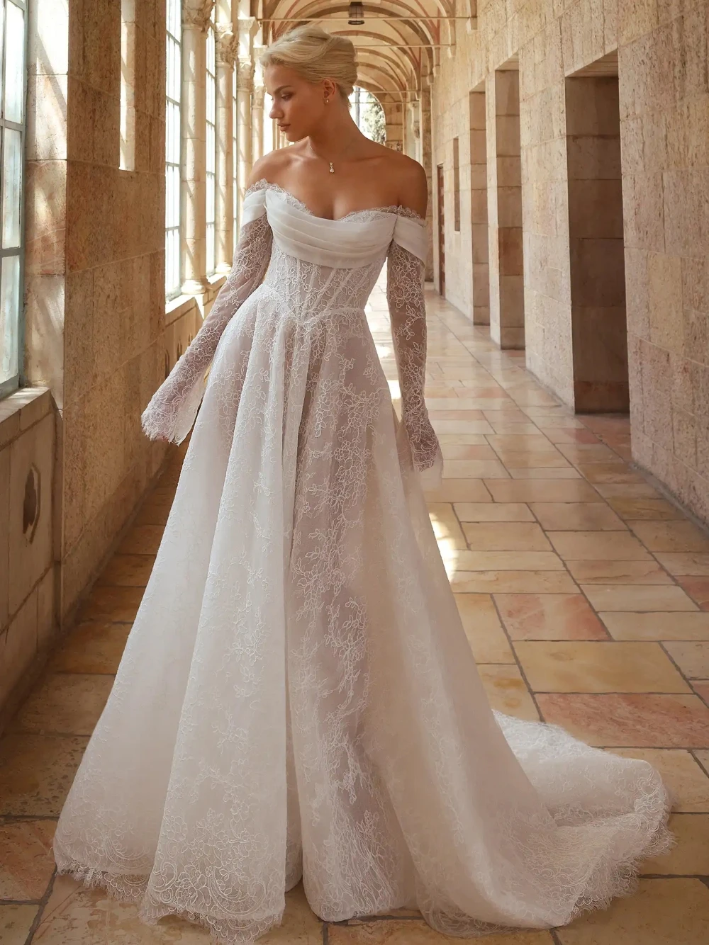 Stunning Fully Lace Wedding Dress Modern Off-the-shoulder A Line Bridal Gown Customized Pearls Buttons Glamorous Bride Wear
