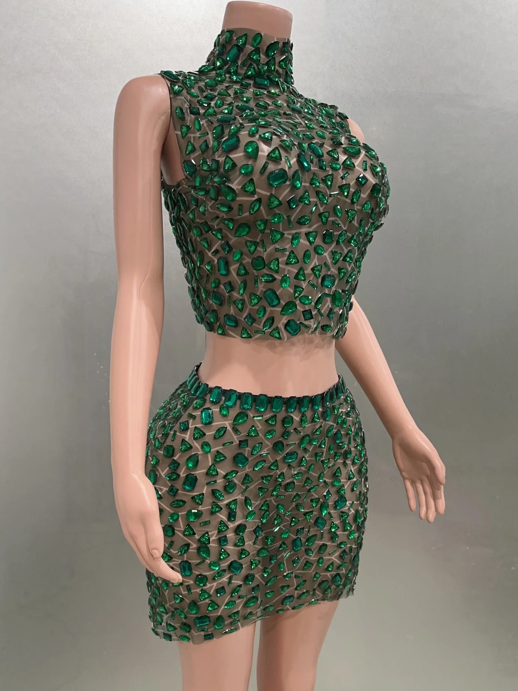 Flashing Rhinestones Green Color Sexy See-Through Tops Sheath Mini Skirt 2 Pieces Sets Evening Party Nightclub Singer Stage Wear