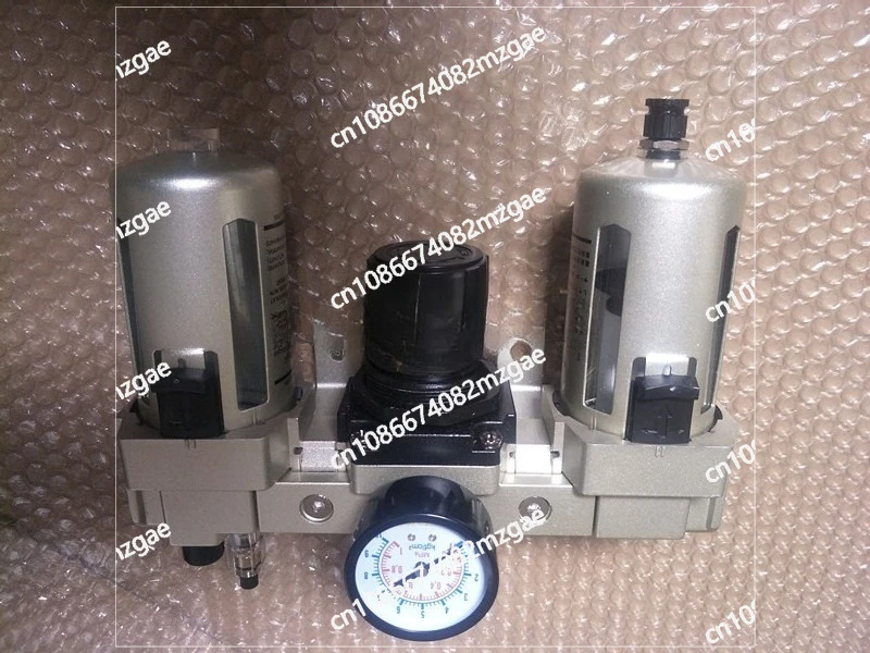 Triplet QLPY215-044…