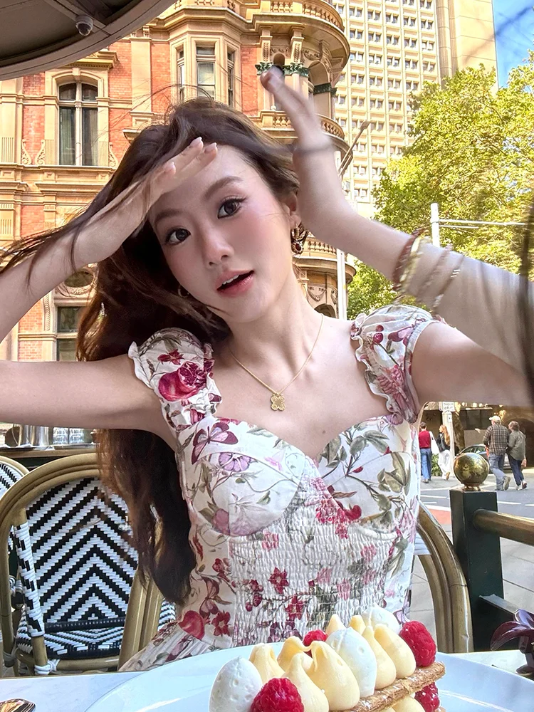 

Summer New Women's Long Floral Dress Vacation Style Strapless Gown with Chest Pad Bubble Sleeve Sweet Style Midi Dress