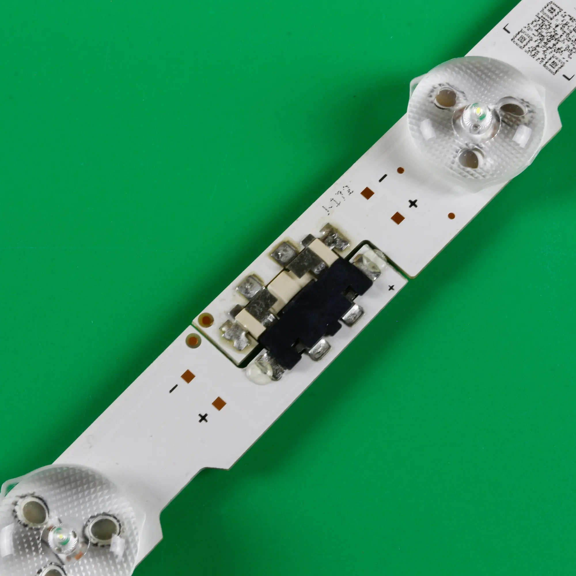 Ledバックライトストリップサムスン40 "テレビUN40F6100AF UN40F6450 UN40F6450AF UN40F6360 UE40F6470 UN40F6360AF UA40F6100 UN40F6350