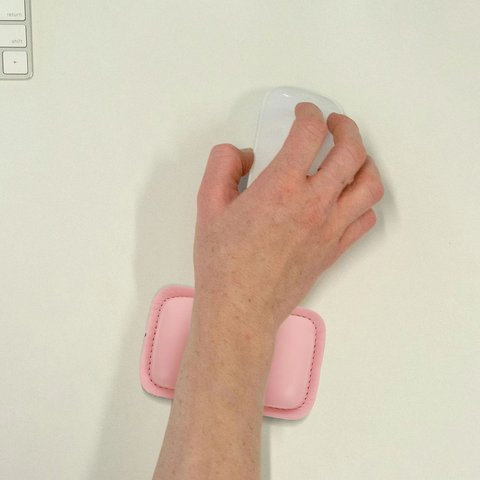 

PU Mouse Pad Wrist Rest Comfortable Wrist Pillow Ergonomic Support for Office Home Gaming Non Slip Smooth Surface Mouse Movement