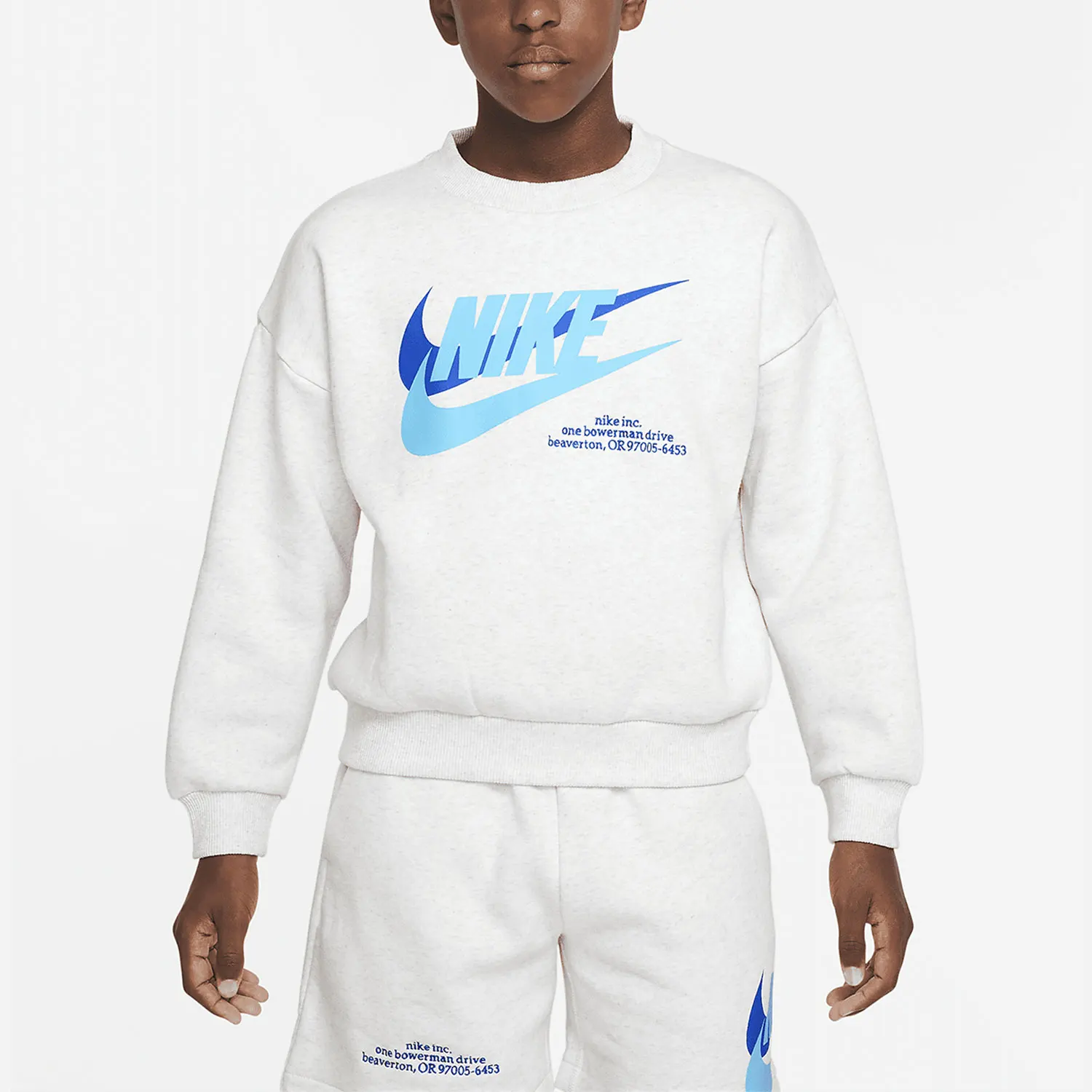 

Nike Authentic CON Youth OVERSIZE Wind Sports Fleece Hooded Hoodie DX5140-051