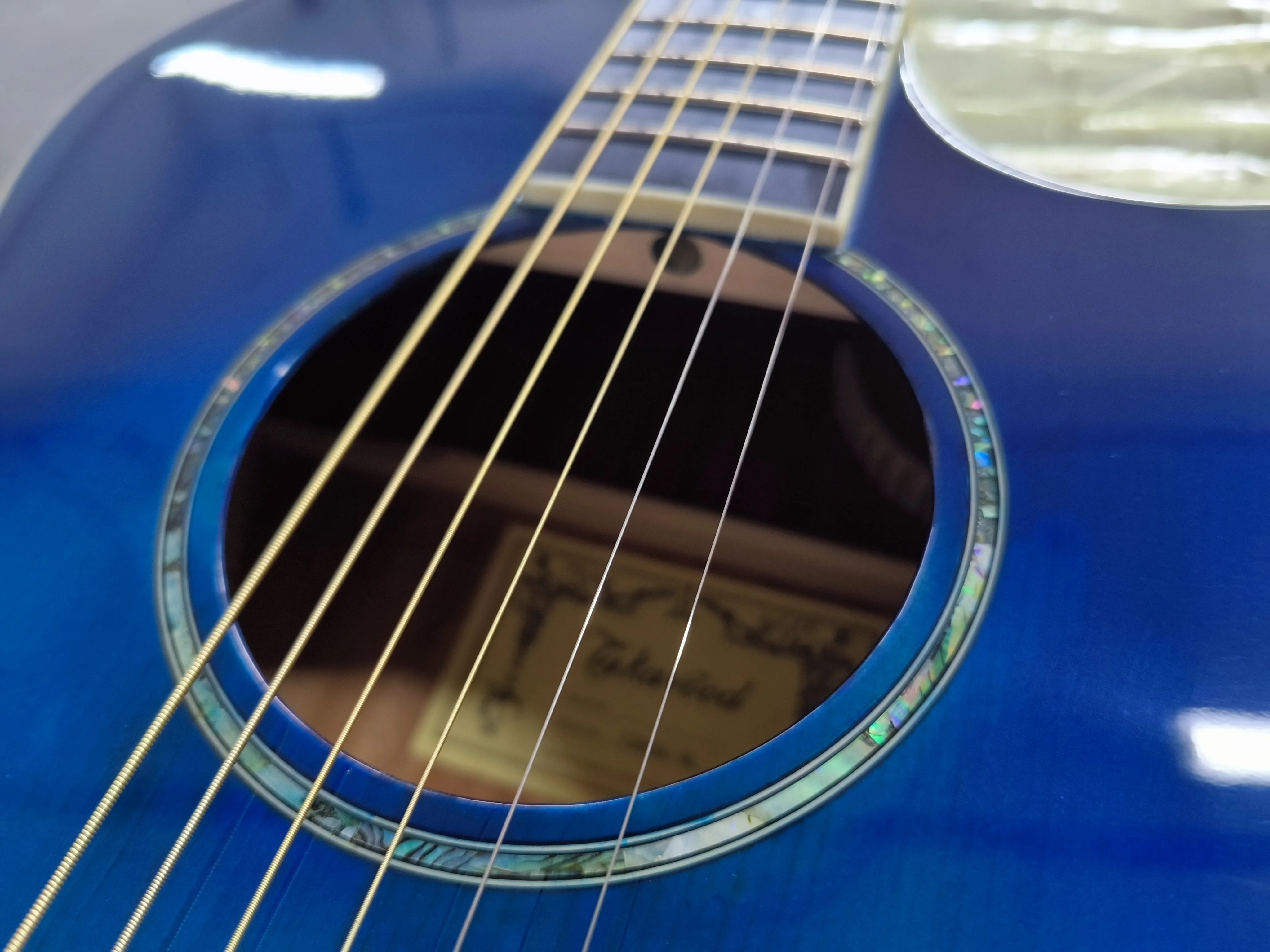 41inch Spruce Top Acoustic Guitar with Mahogany Tech Wood Versatile Instrument for All Skill Levels