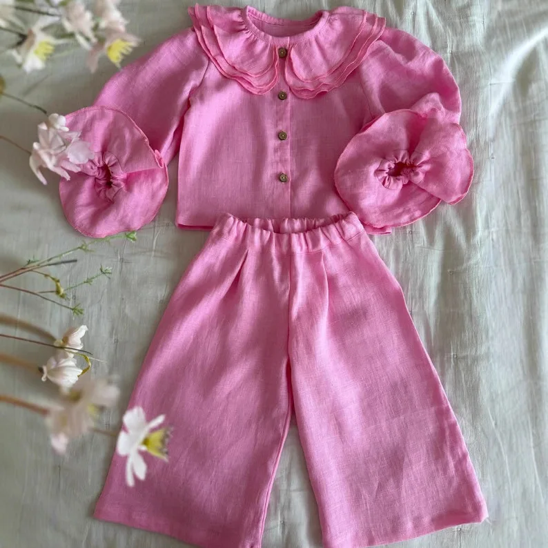 

2026 весенне-осенняя льняная повседневная рубашка с роговыми рукавами для девочек + широкие брюки, детский комплект из двух предметов