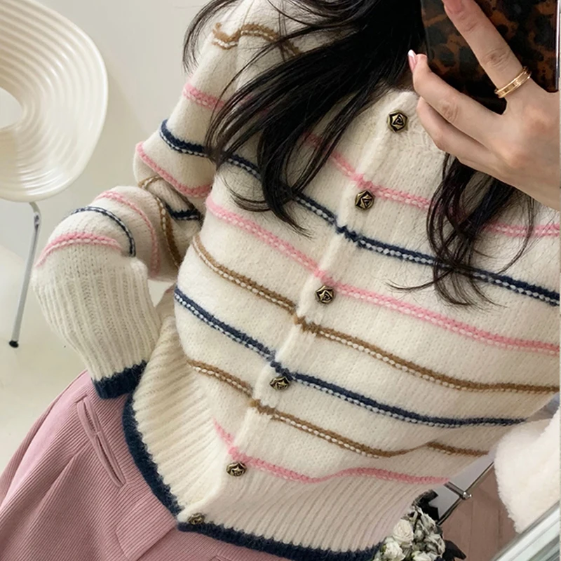 YuooMuoo Women Cardigans Autumn Long Sleeve Vintage Rose Buttons Single-breasted Knitted Coat Korean Fashion Stripes Ladies Tops