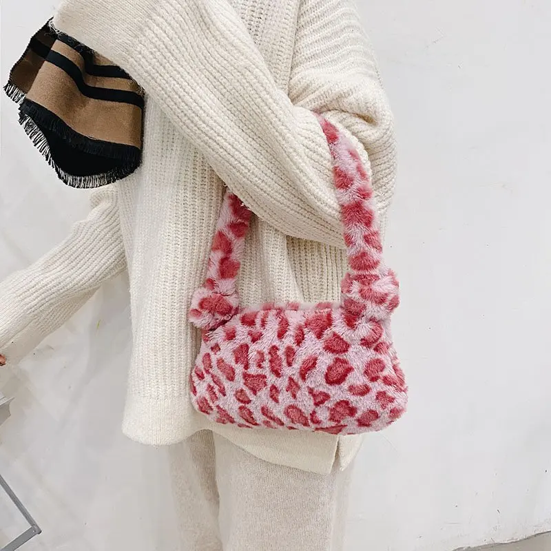 Moda donna Cow Print Mini borse a tracolla donna inverno peluche borse ascellari Leopard Zebra Pattern Fluffy Tote Bags piccole borse