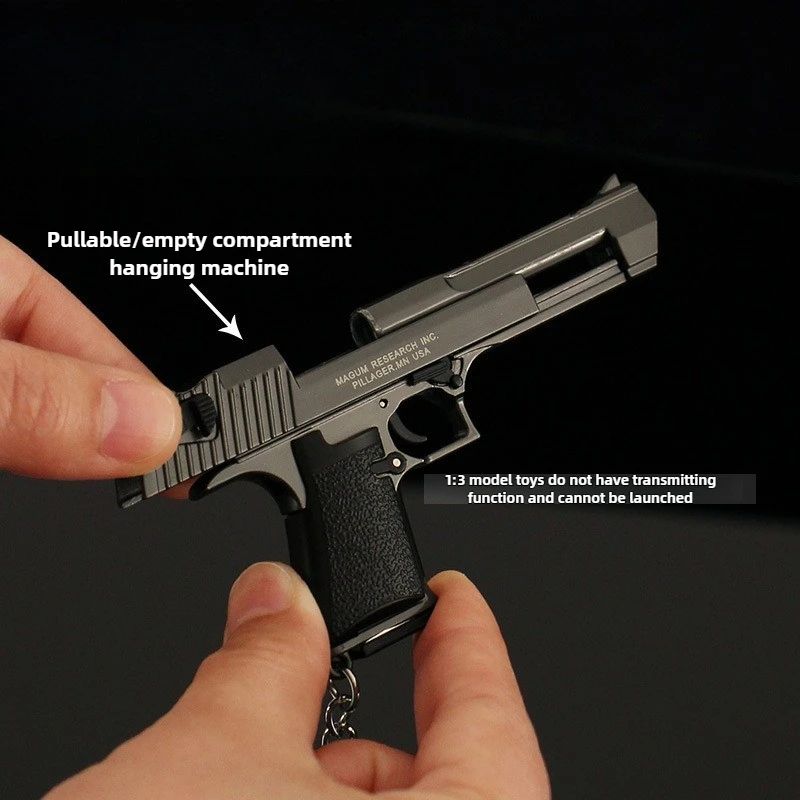Desert Eagle keychain Mini Small Guns Hanging 1:3 Metal Realistic toy gun model Detachable Version Backpack Ornament Boy Gifts