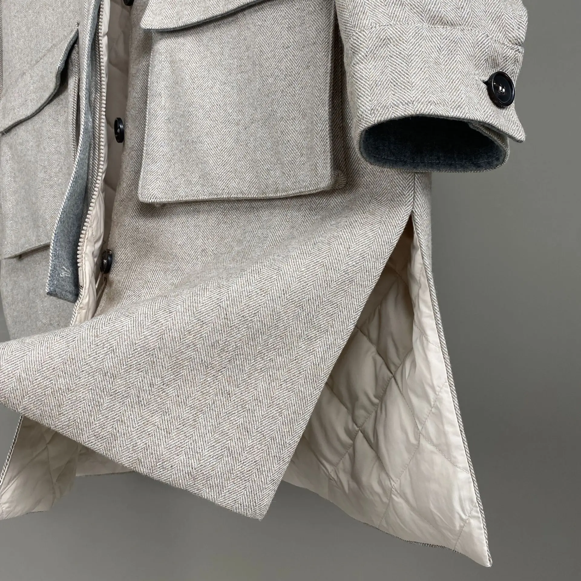 2025 الخريف والشتاء جديد ريترو ستايل التلبيب جيب منتصف طول الصوف أوزة أسفل معطف غير رسمي الموضة