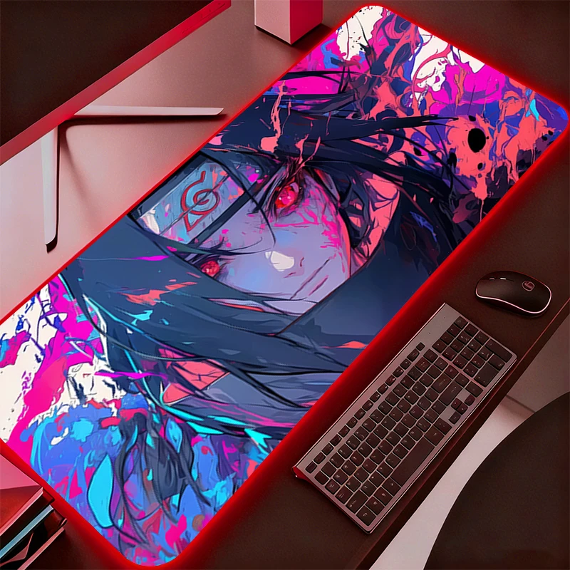Podkładka pod mysz LED Anime N-naruto Itachi Uchiha Akcesoria do gier Podkładka RGB dla graczy Komputer PC Klawiatura Mata na biurko Podświetlana