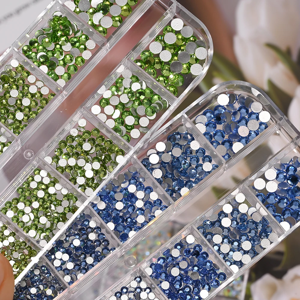 12 Gitter, 3D-weiße Nail-Art-Strasssteine und 2 Werkzeuge, gemischte Größen, flache Rückseite, rundes Glas, Diamant-Nagel-Charms, DIY-Handwerk, Maniküre-Zubehör – Detail 19